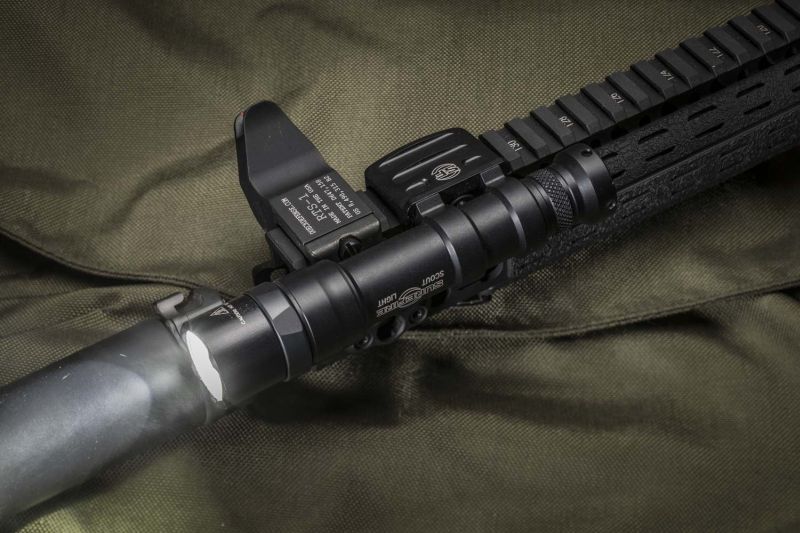 1.500 Lumen Kraftpaket von SureFire - M600DF - SPARTANAT
