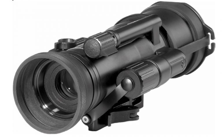High-End Nachtsichtvorsätze für die Jagd - SPARTANAT