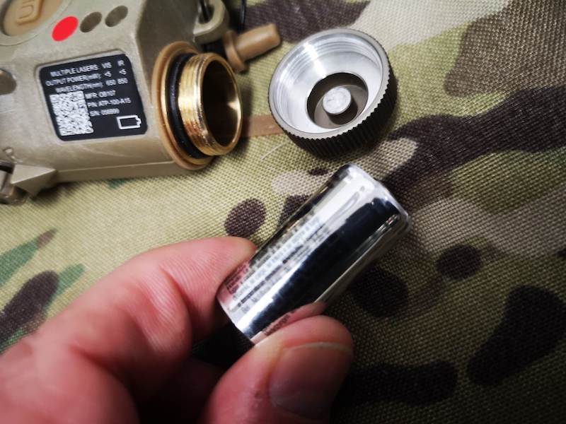 REVIEW: SOMOGEAR PEQ-15 IR Laser Illuminator UHP Full Power | SPARTANAT